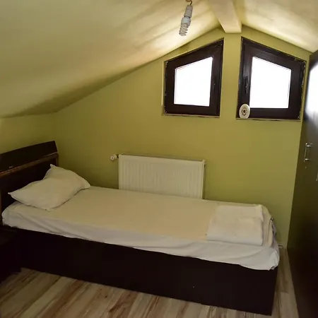 Pensiunea Dely_cios Guest house